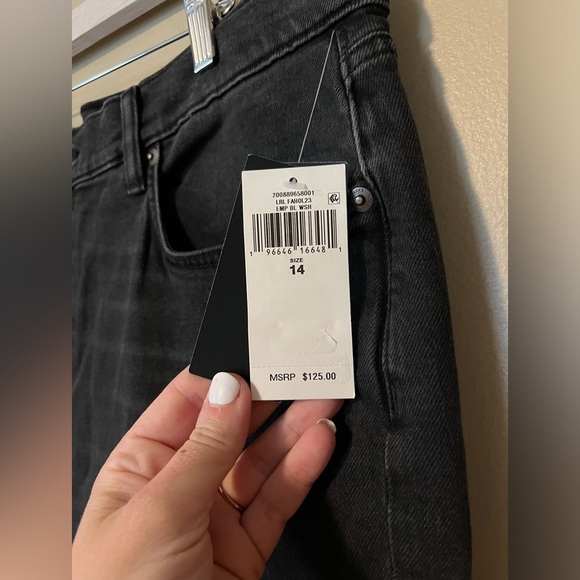 Lauren Ralph Lauren Relaxed Tapered Jeans NWT - Picture 5 of 10